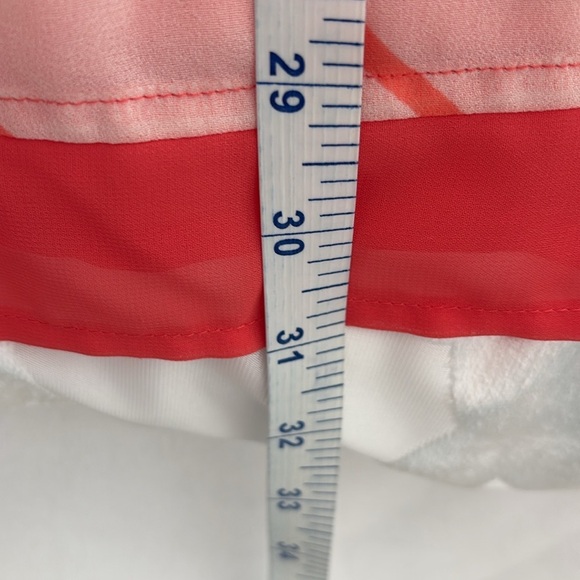 Lane Bryant Coral & Cream/Off White Geometric Asymmetrical Tunic. Size 22/24. - Picture 11 of 13